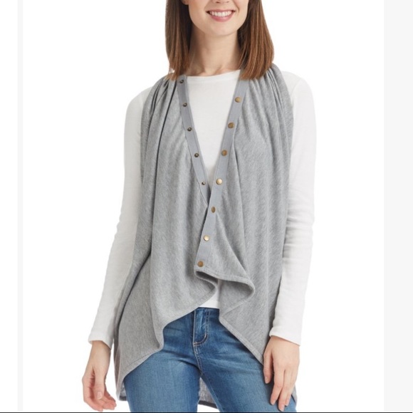 Ruby Red Snap-Button Convertible Scarf - Picture 6 of 12